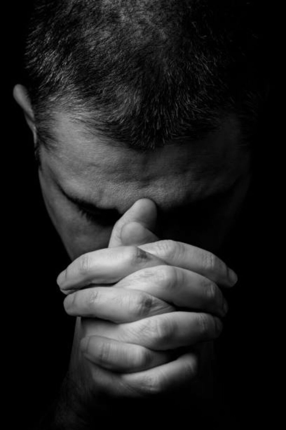أكثر الرجال شجاع أولئك الذين بكوا ثم نهضوا من جديد