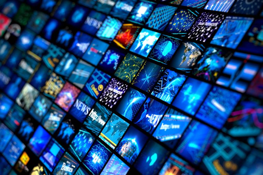 تأثير الإعلام على توجهات الشعوب عابر للحدود (وسائل التواصل)