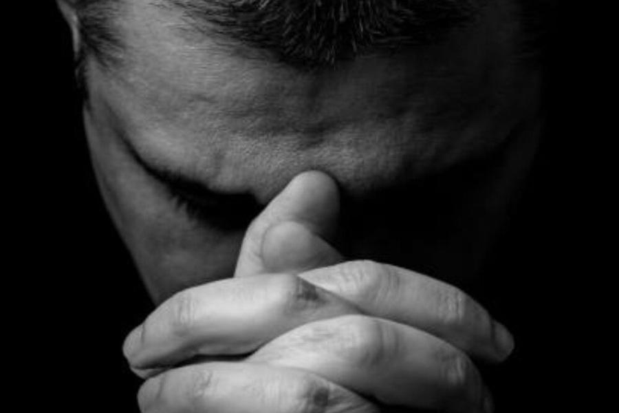 أكثر الرجال شجاع أولئك الذين بكوا ثم نهضوا من جديد
